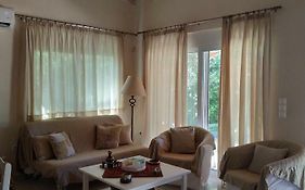 Alexandra Apartment